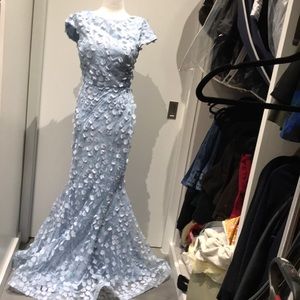 New Eliza J Blue Fleurette Trumpet Gown 6